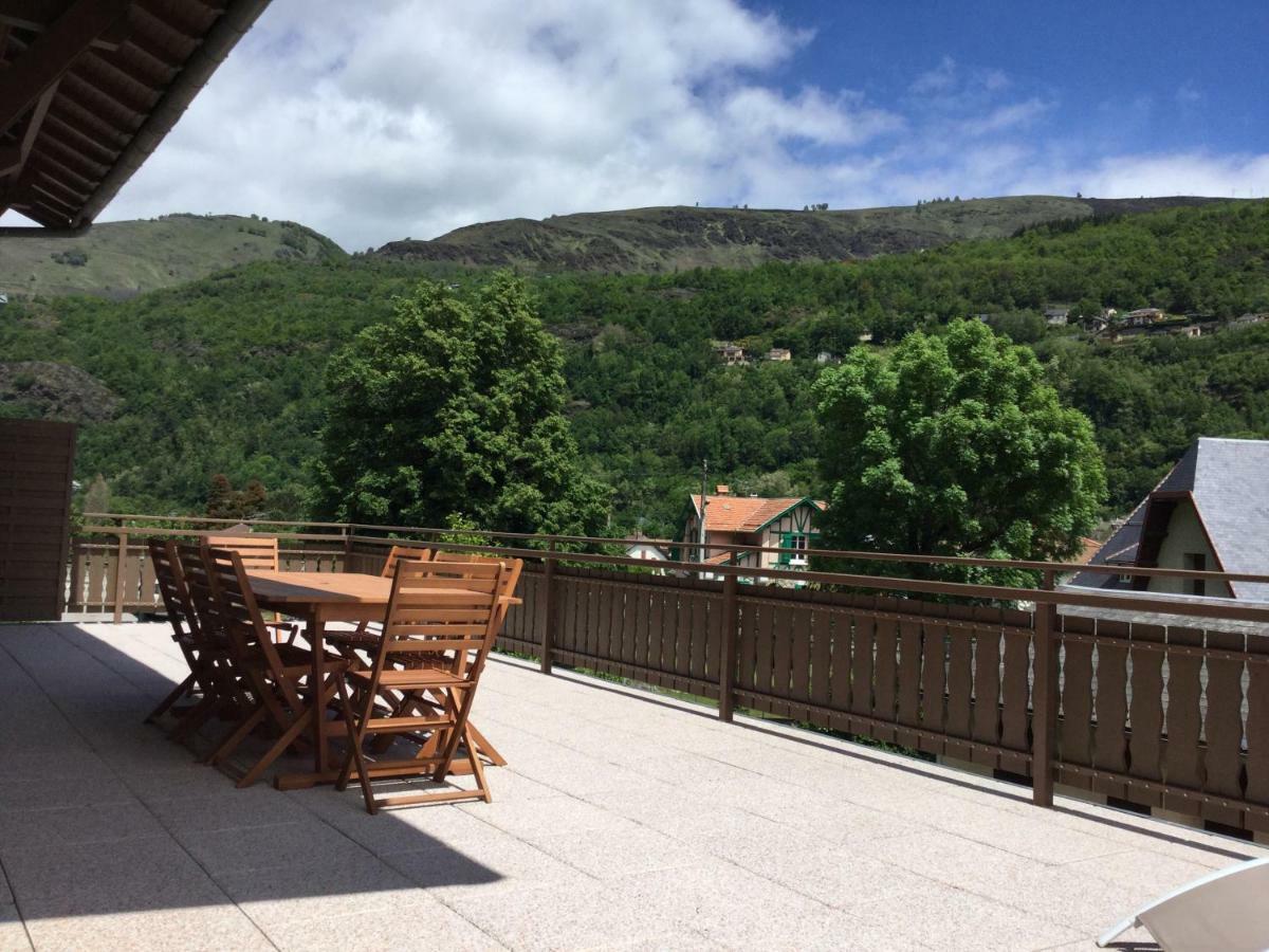Au Chalet Des Quatre Saisons อักซ์-เลส์-แตร์มส์ ภายนอก รูปภาพ